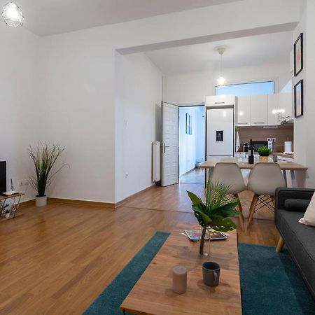Modern 2Bd Apt In Athens , 3-Min Metro Exteriör bild